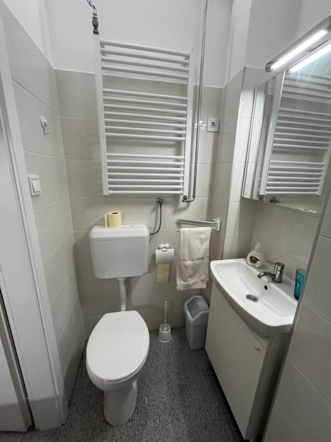 Garibaldik Apartman Appartement Boedapest Buitenkant foto