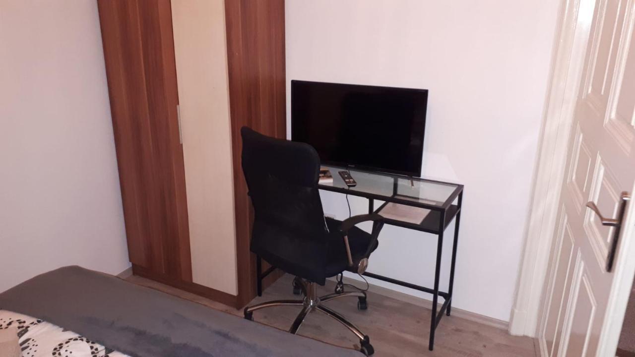 Garibaldik Apartman Boedapest Buitenkant foto