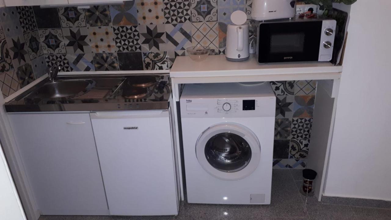 Garibaldik Apartman Appartement Boedapest Buitenkant foto